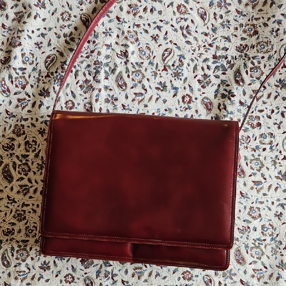 Elegant Burgundy Women's Bag
